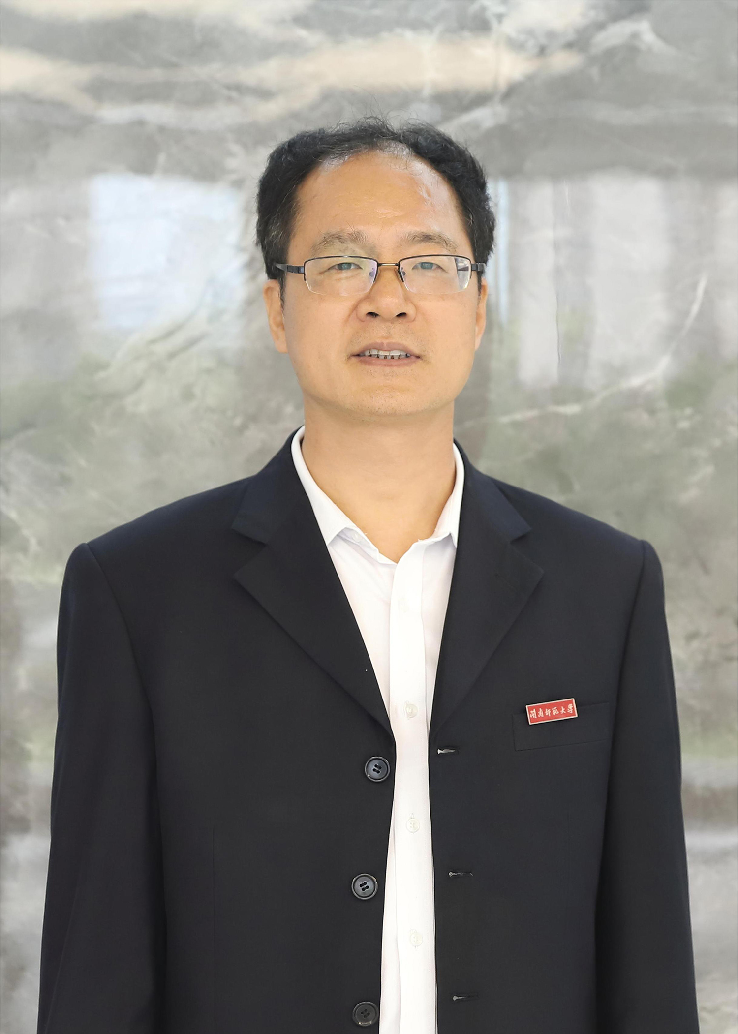陈建华