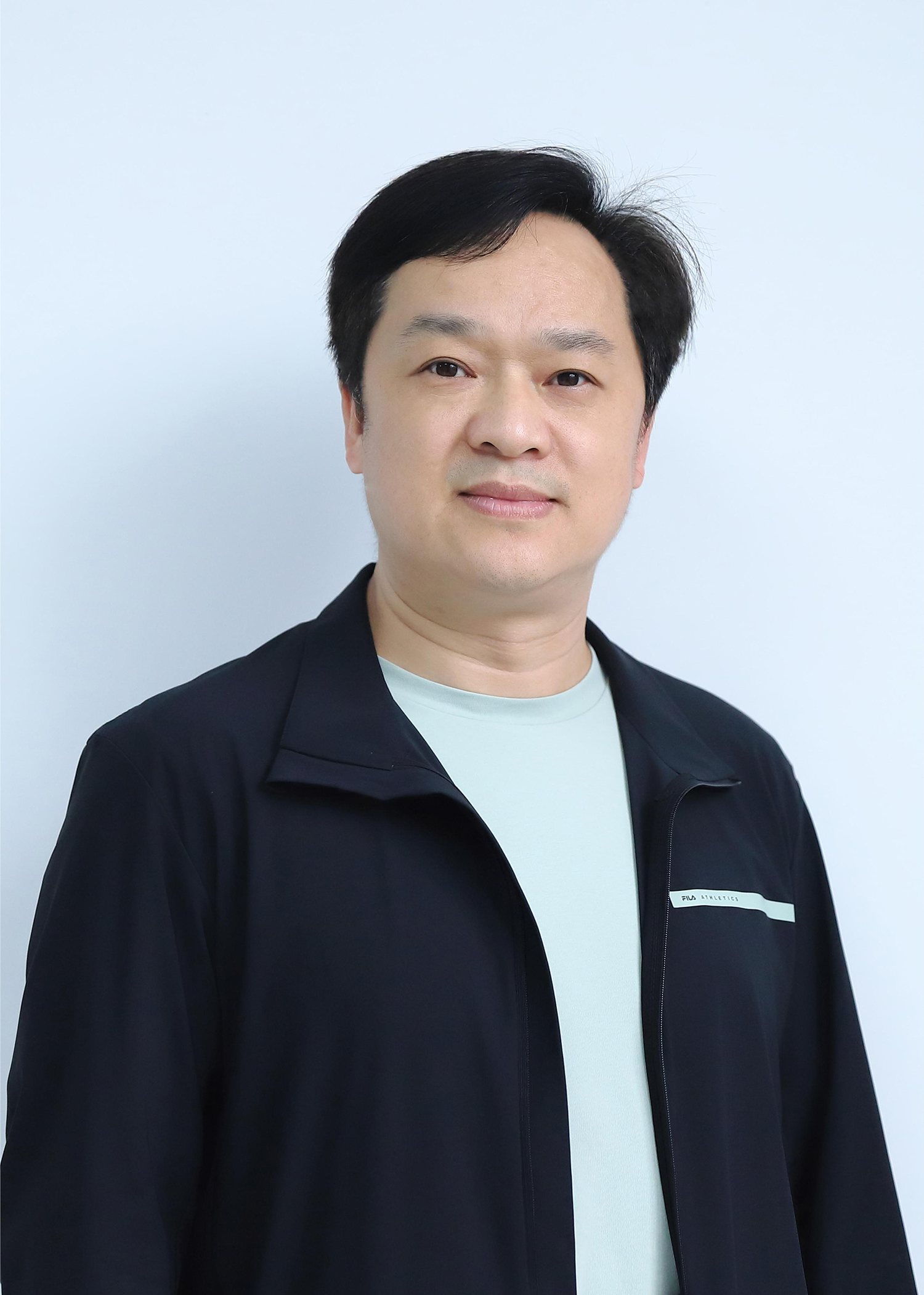 何亚三