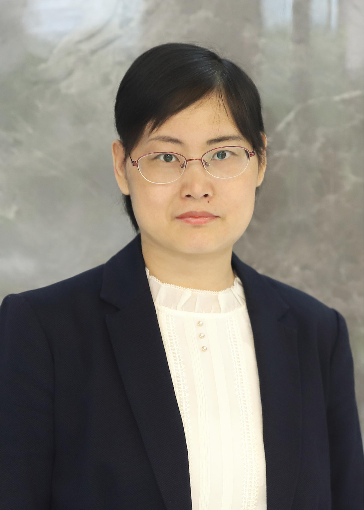李艳彩